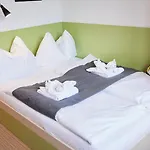 I Am Szálloda