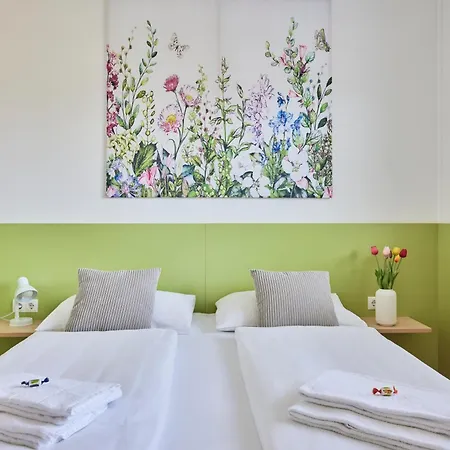 Hotel I Am